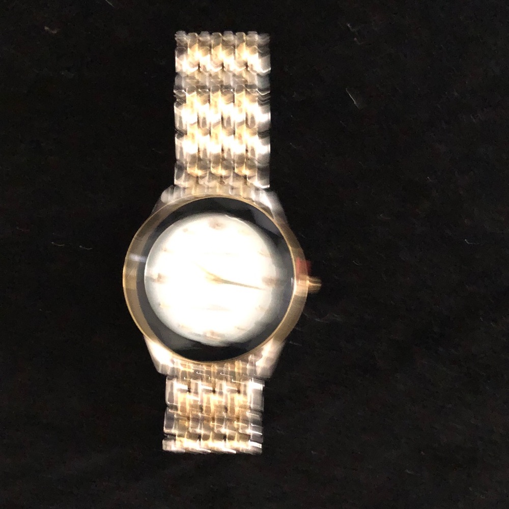 - Men’s Gold and Silver Watch - Picture 5 of 9